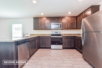2507 Whitehorse St in Deltona, FL - Foto de edificio - Building Photo