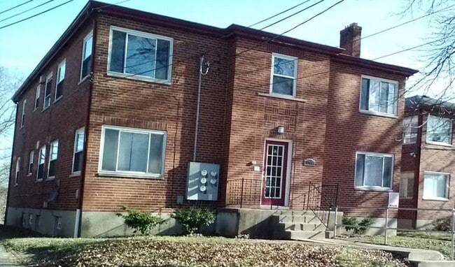 property at 7744 Stillwell Rd