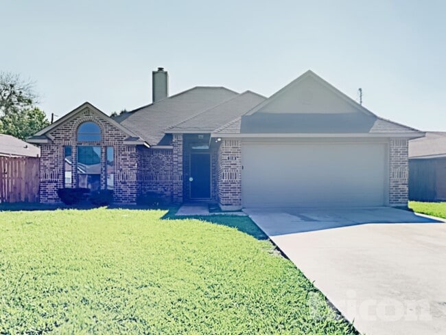 310 Southlake Dr in Forney, TX - Building Photo - Building Photo