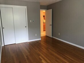 32 Hamilton Rd in Arlington, MA - Building Photo - Building Photo