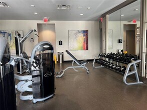 5300 Paseo Blvd, Unit 1603 in Doral, FL - Building Photo - Building Photo