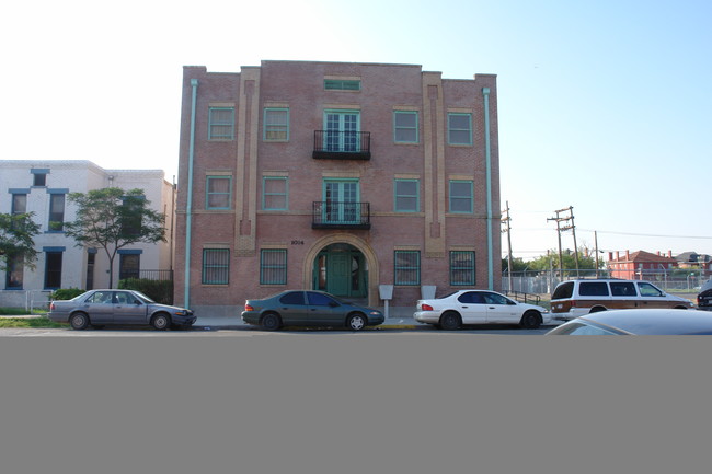 1014 Myrtle Ave in El Paso, TX - Foto de edificio - Building Photo