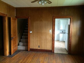 408 Newell St in Waterloo, IA - Building Photo - Building Photo