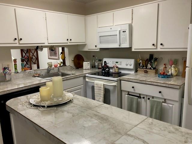 property at 6272 Chasewood Dr