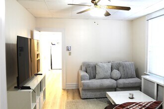 24 Rutland Ave in Kearny, NJ - Foto de edificio - Building Photo