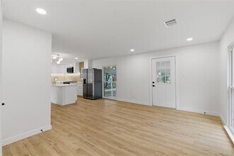 617 Ouida St in Grand Prairie, TX - Building Photo - Building Photo