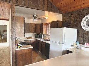 424 Lakeview Rd in Copperopolis, CA - Building Photo - Building Photo