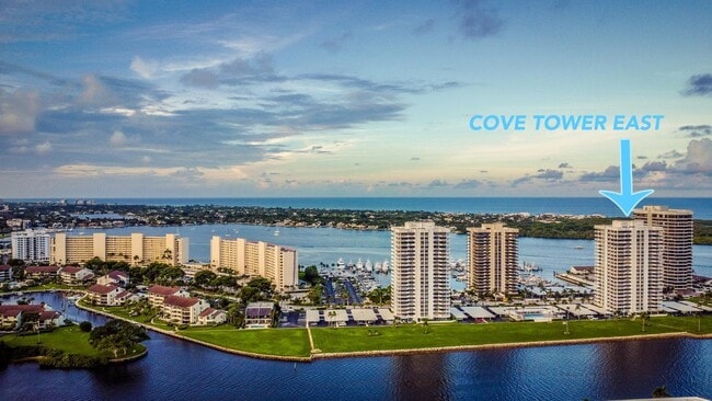 115 Lakeshore Dr in North Palm Beach, FL - Building Photo - Building Photo