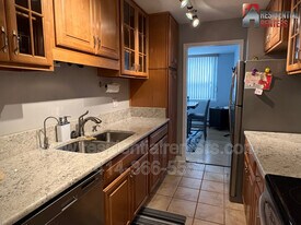 1707 N Prospect Ave in Milwaukee, WI - Building Photo
