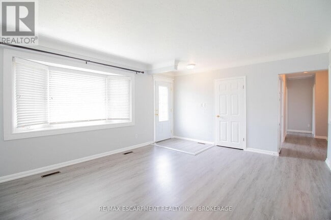 98 James St in Welland, ON - Building Photo - Building Photo