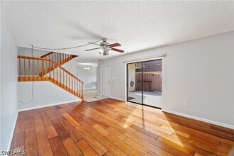 5212 Cedarbend Dr in Ft. Myers, FL - Building Photo - Building Photo