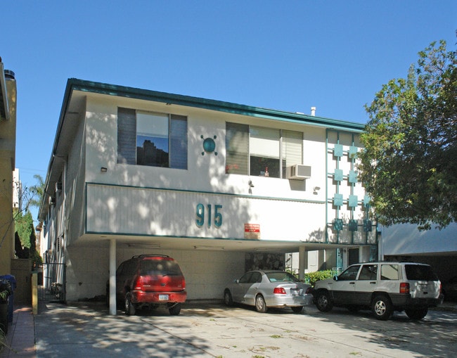 915 S Bedford St in Los Angeles, CA - Building Photo - Building Photo