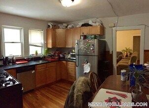 240 Parker Hill Ave in Boston, MA - Building Photo - Building Photo