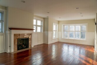 4953 N Bernard St in Chicago, IL - Building Photo - Building Photo