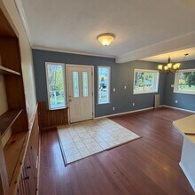 10002 N Whitworth Dr in Spokane, WA - Building Photo - Building Photo