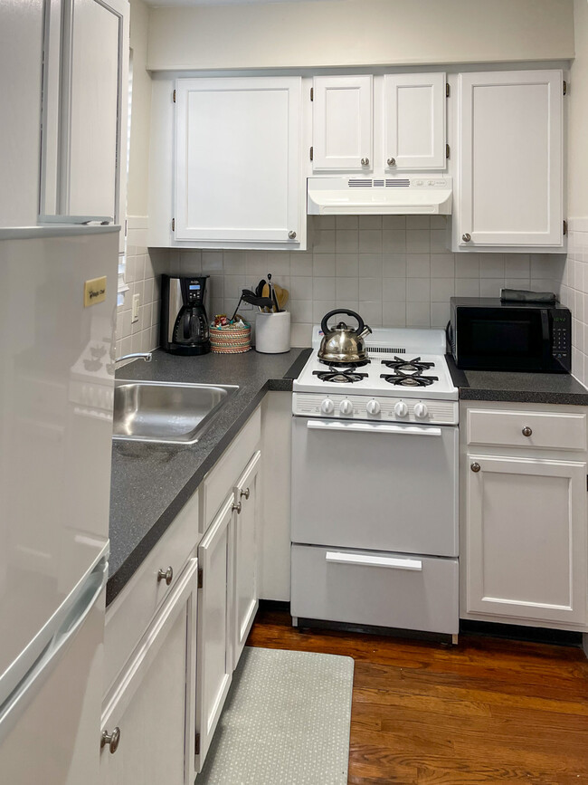 23 Jay St, Unit C in Cambridge, MA - Building Photo - Building Photo