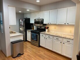 3620 Independence Ave S, Unit 52 in St. Louis Park, MN - Building Photo