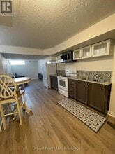 3925 Lodi Rd in Burlington, ON - Building Photo - Building Photo