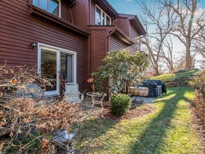 8 Davids Ln in Ossining, NY - Foto de edificio - Building Photo