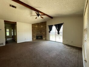 704 Lisa Ln in Killeen, TX - Building Photo - Building Photo