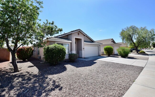 13407 W Ventura St in Surprise, AZ - Building Photo - Building Photo
