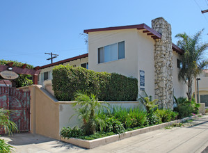 Culver Vista Apartments in Culver City, CA - Building Photo - Building Photo