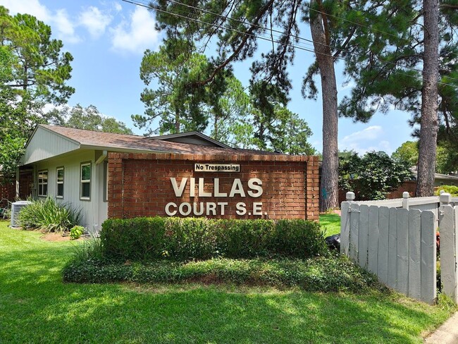 197 SE Villas Ct in Tallahassee, FL - Building Photo - Building Photo