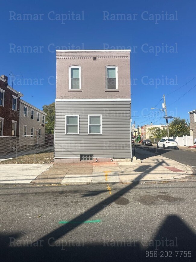 451 Line St in Camden, NJ - Building Photo - Building Photo