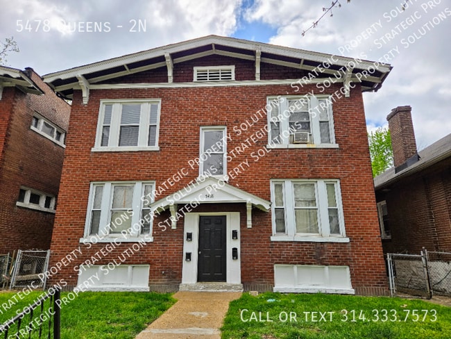 property at 5478 Queens Ave
