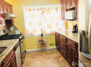 115 Dunham Ave in Edison, NJ - Building Photo - Building Photo