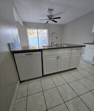 5615 Blue Sea St in Las Vegas, NV - Building Photo - Building Photo
