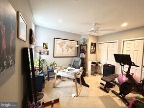1822 W Girard Ave-Unit -3 in Philadelphia, PA - Building Photo - Building Photo