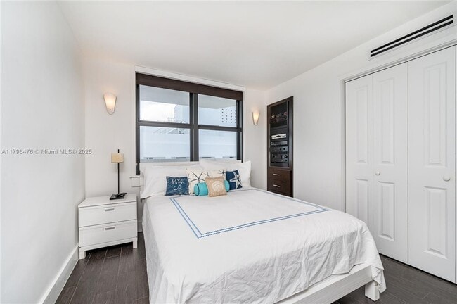 4301 Collins Ave in Miami, FL - Building Photo - Building Photo