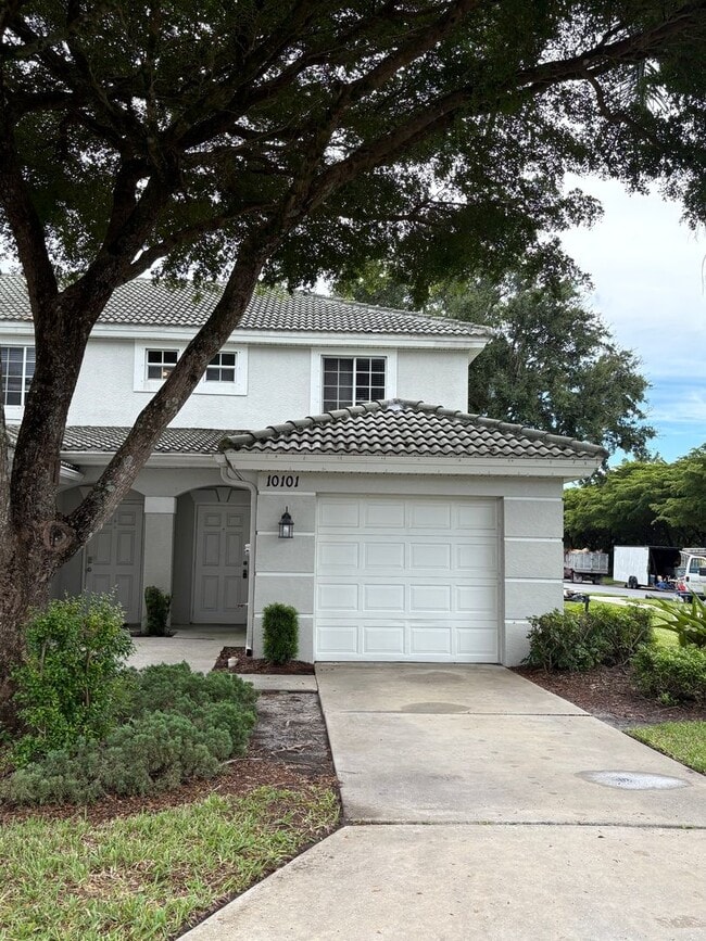 property at 10101 Poppy Hill Dr