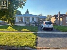 40 Marc Blvd in Welland, ON - Building Photo