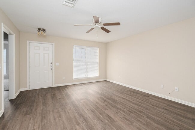 640 W Marshall Dr in Van Alstyne, TX - Building Photo - Building Photo