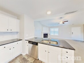 113 Cornfield Ln in Benson, NC - Building Photo - Building Photo