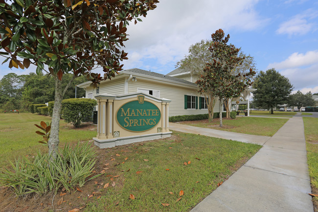 Manatee Springs Apartments in Chiefland, FL - Building Photo - Building Photo