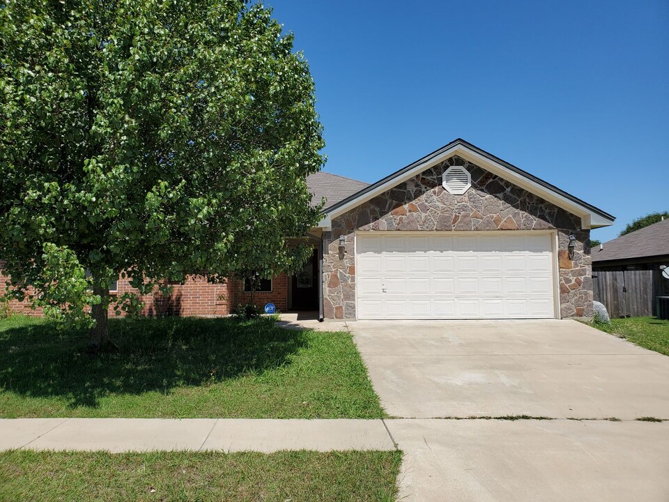 2807 Lavender Ln in Killeen, TX - Foto de edificio