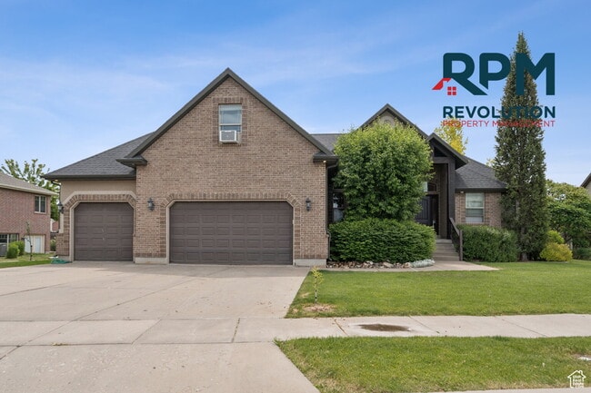 property at 473 W 175 N