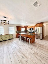 16665 SW 93rd Ct in Palmetto Bay, FL - Building Photo - Building Photo