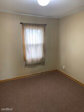 7749 S Muskegon Ave in Chicago, IL - Building Photo - Building Photo