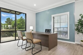 Summit Midtown in Little Rock, AR - Foto de edificio - Building Photo