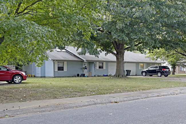 958-1022 N Lancelot Ave in Fayetteville, AR - Building Photo - Building Photo