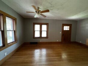 505 Brookland Park Dr in Iowa City, IA - Foto de edificio - Building Photo