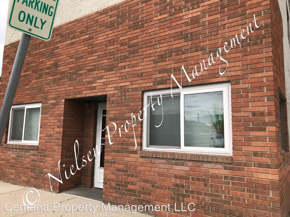 400 Birch St in Anaconda, MT - Building Photo