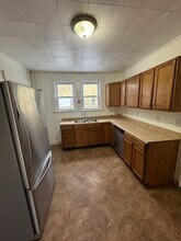 29 Court St in Newport, NH - Building Photo - Building Photo