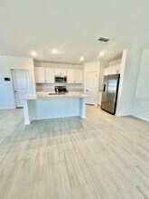 9023 Bay Leaf Dr in Parrish, FL - Building Photo - Building Photo