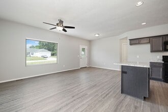 1345 S Normandy Ave in Republic, MO - Building Photo - Building Photo