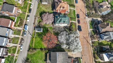 109 Wynoka St in Pittsburgh, PA - Foto de edificio - Building Photo